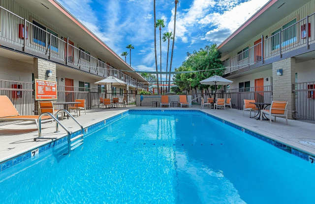 Tradewinds Apartments Gallery 2