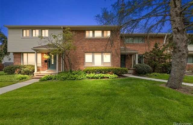 1065 Wimbleton Drive photos photos
