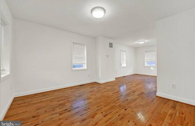 3800 GREENSPRING AVENUE Gallery 3