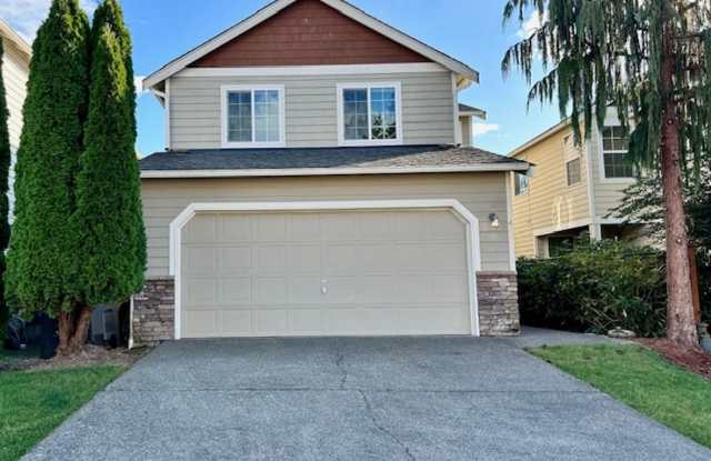 Roomy 4-Bedroom Home in Quiet Panther Lake Location photos photos