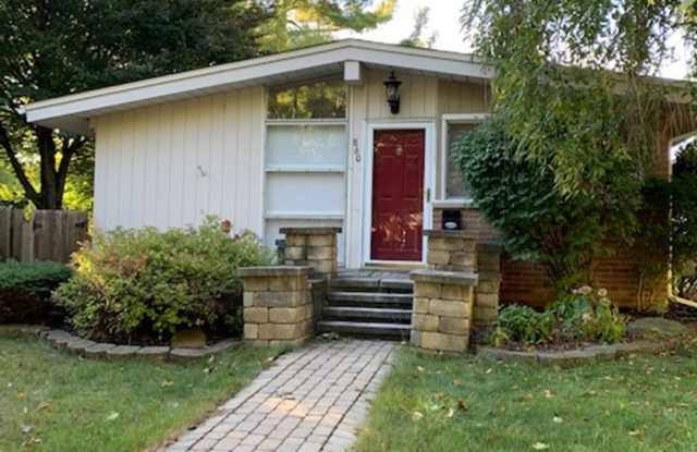 COMING SOON! 3 BEDROOM NORTHVILLE HOUSE FOR LEASE! photos photos