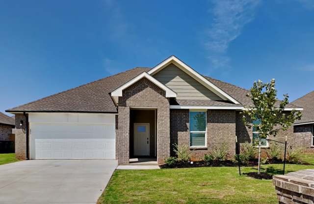 Beautiful 4 Bedroom Home in Mustang School District Gallery 3
