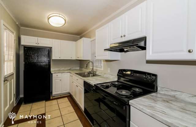 4502 31st Avenue East Gallery 4
