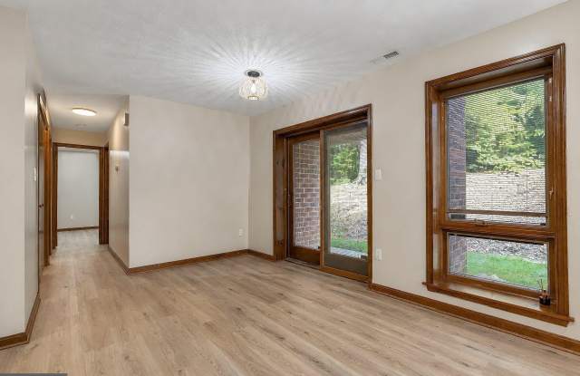 23243 ROSEWOOD Court Gallery 4