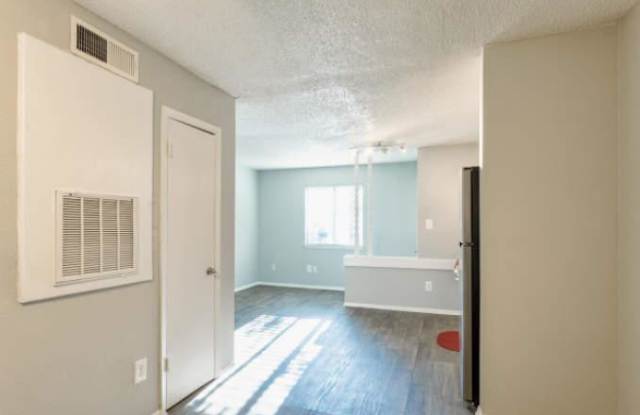 6341 Burns St photos photos