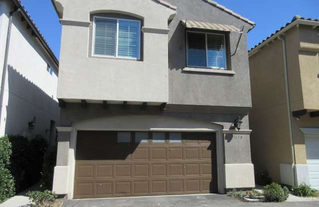 Duggan Property Management, Inc. presents,      Van Nuys home on N. Honor Way Gallery 1