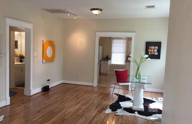 201 Goldenrod Street Gallery 3