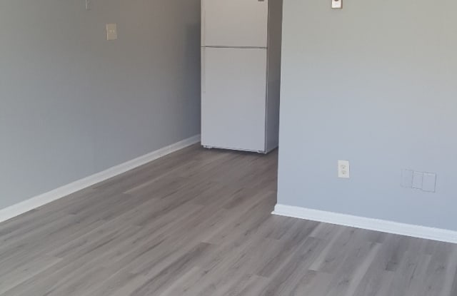 2901 New Walkertown Rd - C - 2901 New Walkertown Road Northeast, Winston-Salem, NC 27105