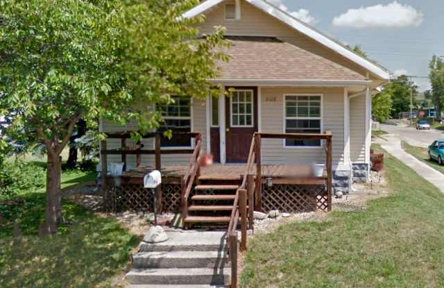 2128 S Mulberry St - 2128 South Mulberry Street, Muncie, IN 47302