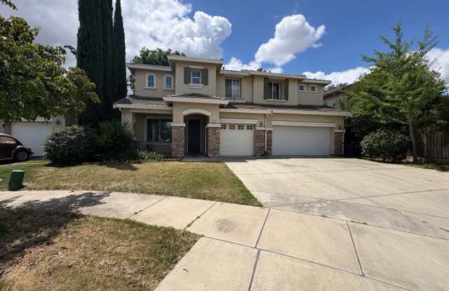 NW Visalia home available now! photos photos
