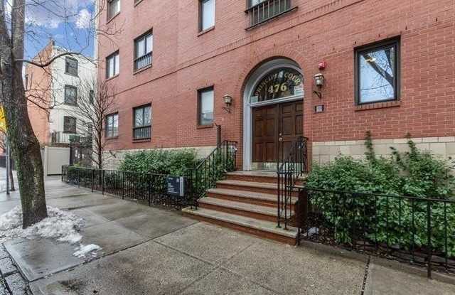476 MONMOUTH ST photos photos