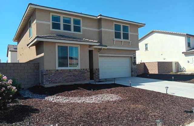 Newer 4 Bedroom Home is now for rent! photos photos