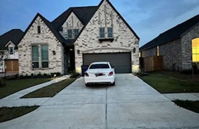 Gorgeous 4 Bedroom with Low Electric Bills photos photos Gorgeous 4 Bedroom with Low Electric Bills photos photos