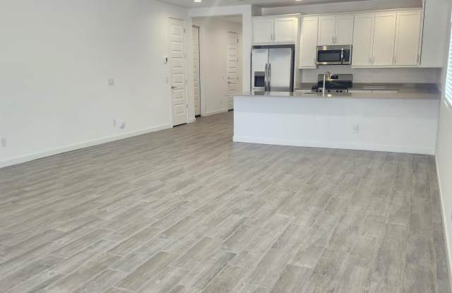 24924 N 167TH Avenue Gallery 2