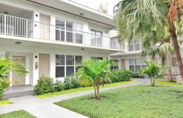 9850 E Bay Harbor Dr - 9850 E Bay Harbor Dr, Bay Harbor Islands, FL 33154
