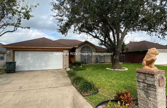 2113 E 29th St photos photos