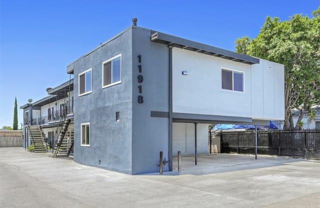 11918 Hart Street - 11918 W Hart St, Los Angeles, CA 91605
