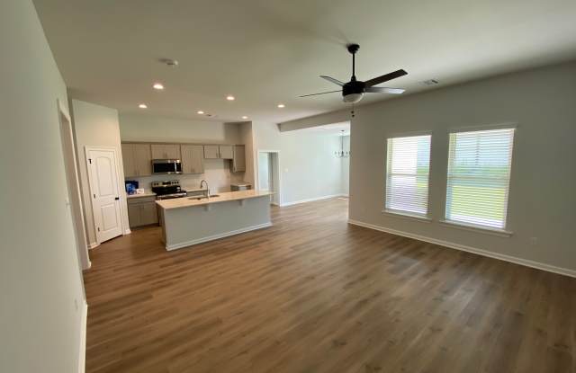 216 Covington Cottage Ln Gallery 4