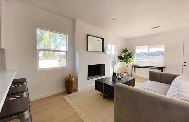 8009 Hill Drive Gallery 4