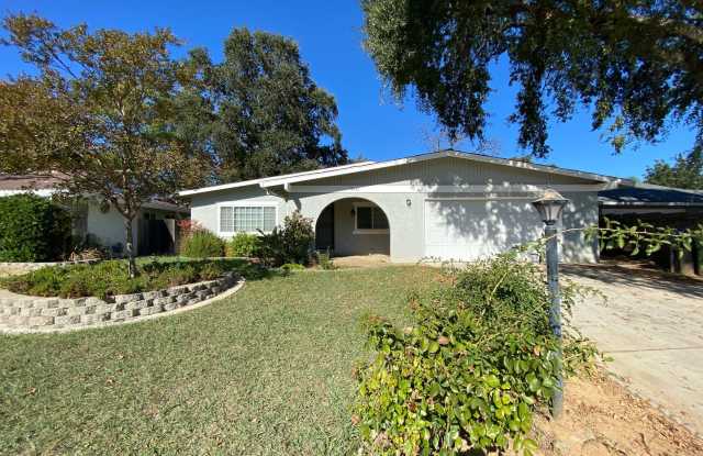 Spacious Home in a Court photos photos