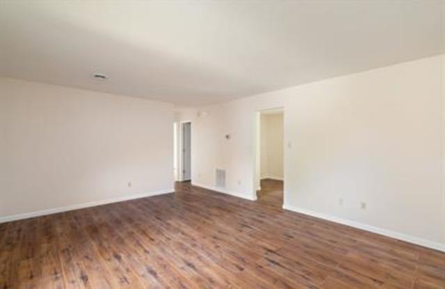 2012 Belle Terra Road - Apt D photos photos 2012 Belle Terra Road - Apt D photos photos