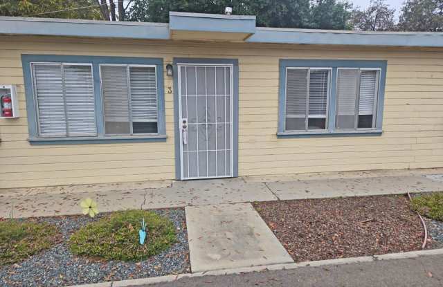 1150 E San Joaquin Ave photos photos