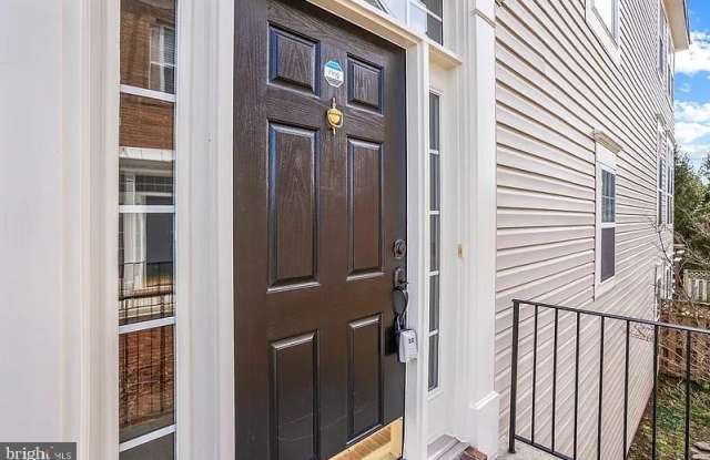 24689 SILTSTONE Square Gallery 2