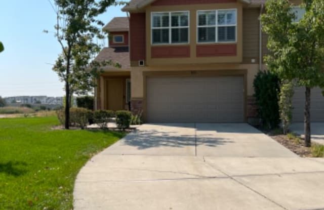 971 Willow Green Way - 971 Willow Green Way, Farmington, UT 84025
