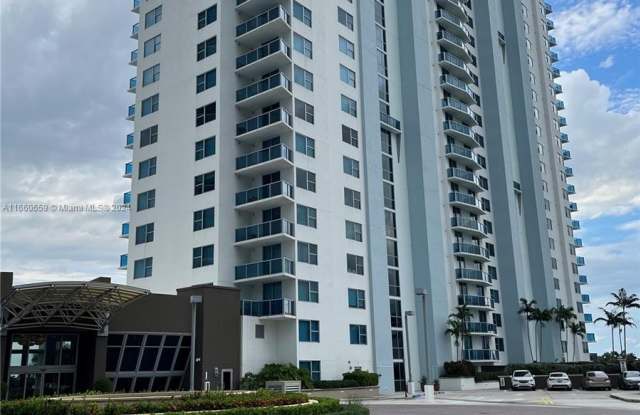 2681 N Flamingo Rd - 2681 North Flamingo Road, Sunrise, FL 33323