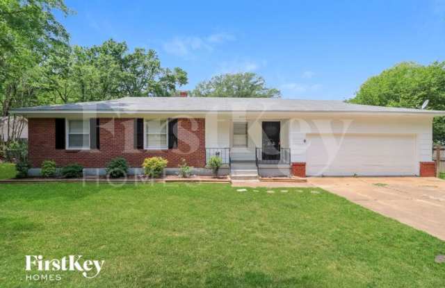 3021 Chaucer Lane photos photos