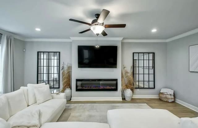 Luxurious 4BR Home with Office  Loft in Gonzales – Top Schools! - 837 Elliston Drive, Gonzales, LA 70737