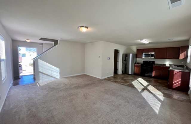 1720 Mary Avenue Gallery 4