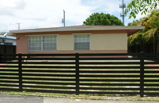1961 NE 168th St - 1961 Northeast 168th Street, North Miami Beach, FL 33162