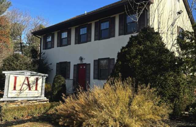 720 NEW LONDON Road unit: A photos photos