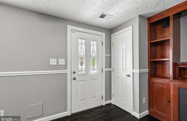1594 LODGE POLE CT Gallery 4