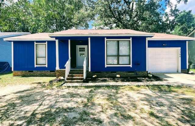 1366 Worstead Drive photos photos