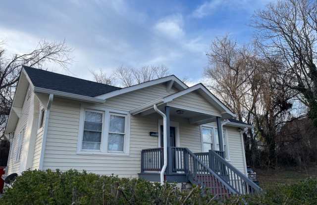 2412 NE CLEVELAND AVENUE photos photos