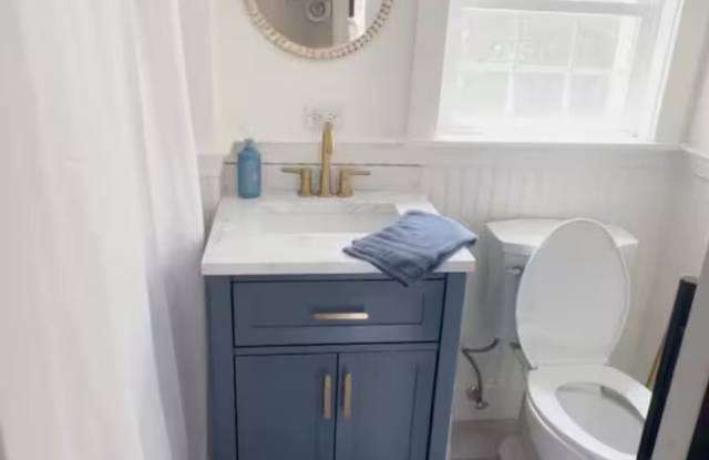 4 Charles Street - 4 Charles Street, Sandwich, MA 02563