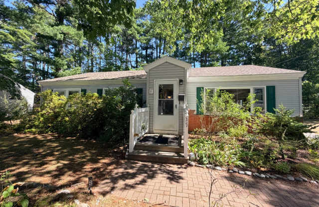 Quaint 3 Bed 2 Bath Gallery 1