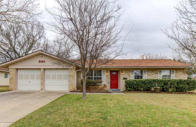 Spacious 3-Bedroom Home on a Corner Lot photos photos