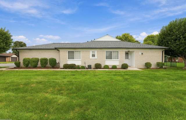 654 Country Club Drive Gallery 3