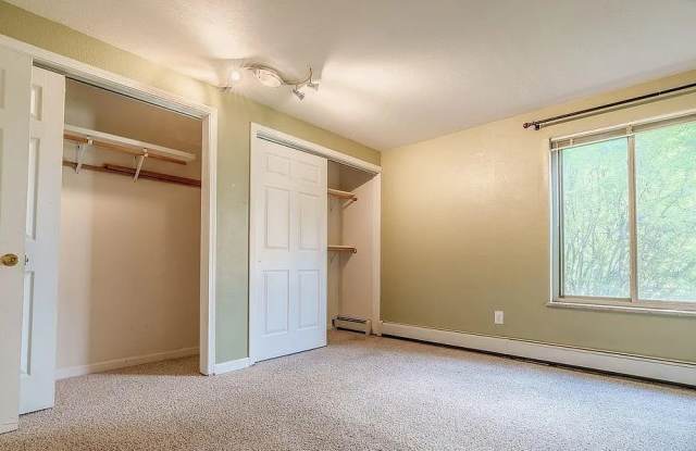 1516 E Grand Ave photos photos