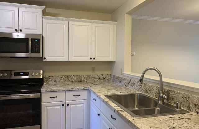 2400 Eilers Ln Apt 1501 - 2400 Eilers Lane, Lodi, CA 95242