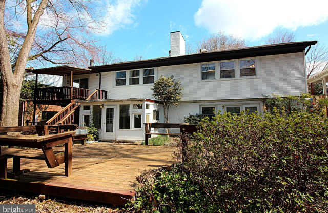 7608 GRANADA DRIVE Gallery 2