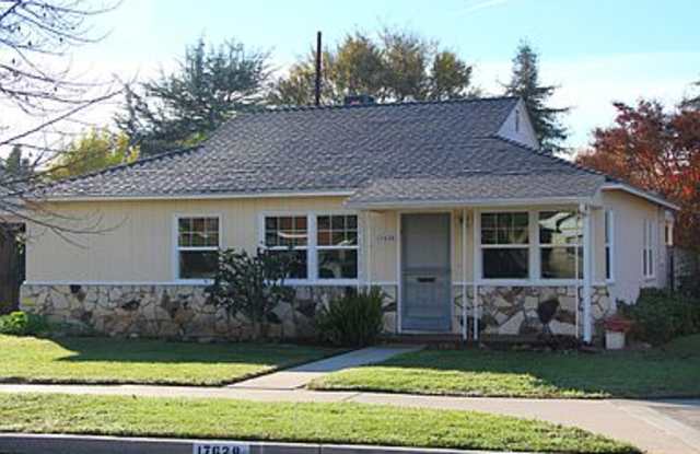 17628 Lorne St Gallery 2