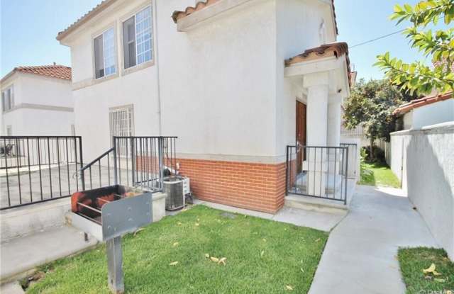 125 N Marengo Avenue Gallery 3