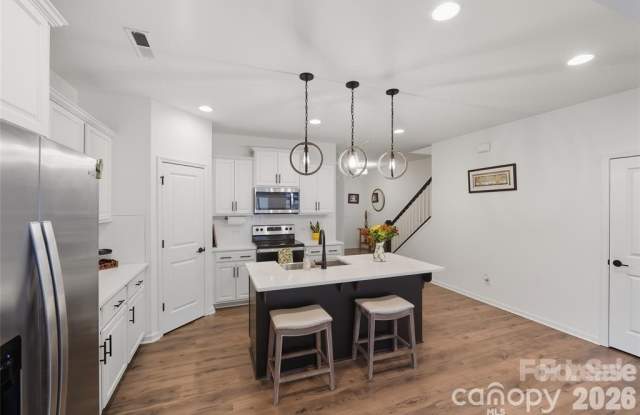12024 Basking Drive Gallery 4