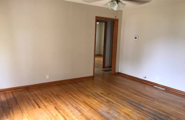 1121 E Catalina Gallery 2