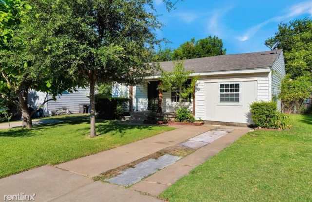 5312 Townsend Drive Gallery 2