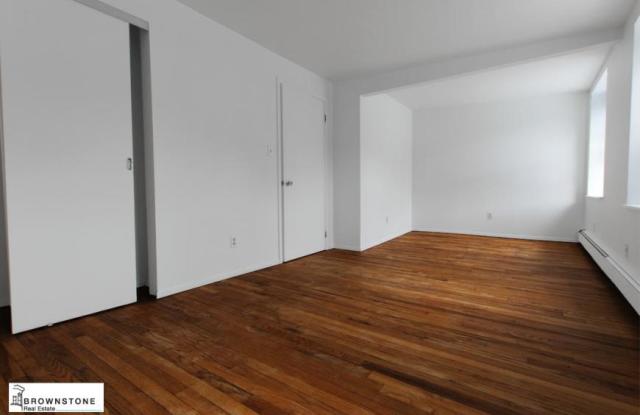 271 COLUMBIA ST. Gallery 3